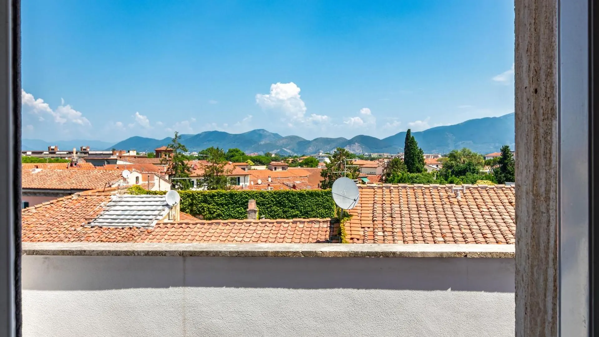Appartamento Attico Terrazza Vista Panoramica Lungarni Pisani  Pisa